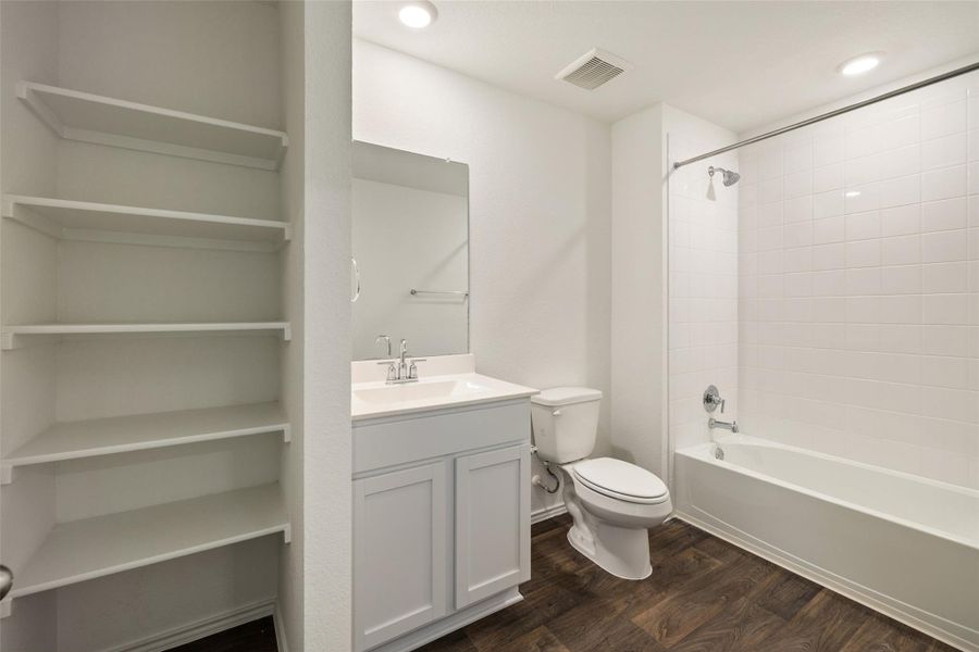 Furnished interior view inside a new home in Palomino, Manor (Image 13).