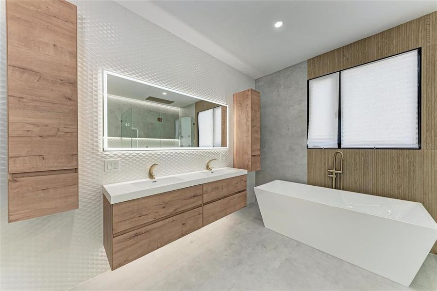 Furnished interior view inside a new home in , Sarasota (Image 41).