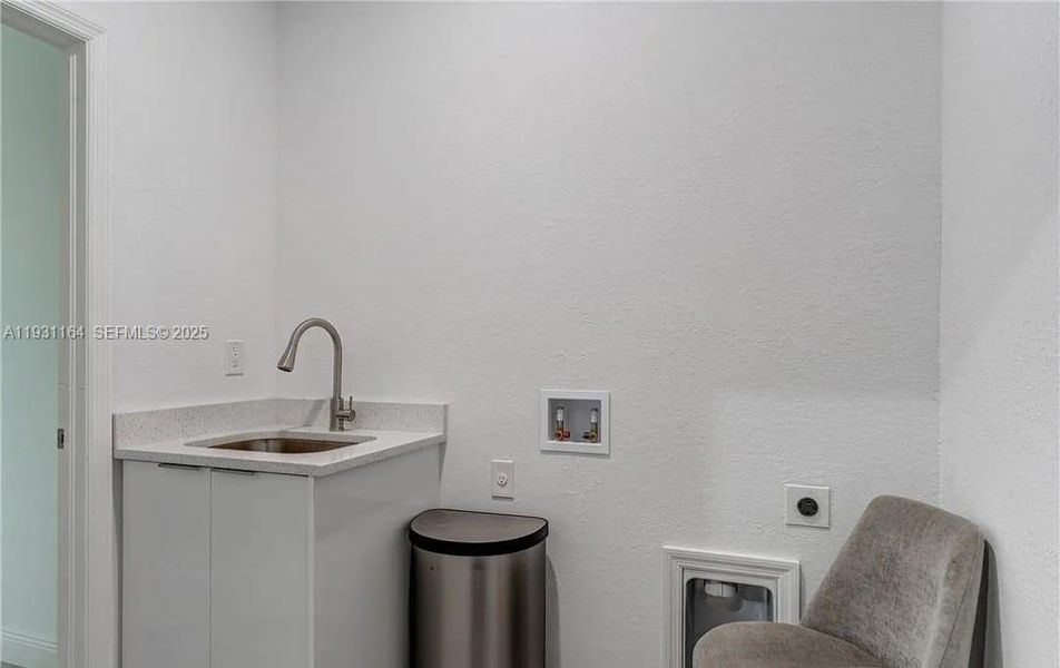 Close-up of interior finishes inside a home in , Labelle (Image 19).