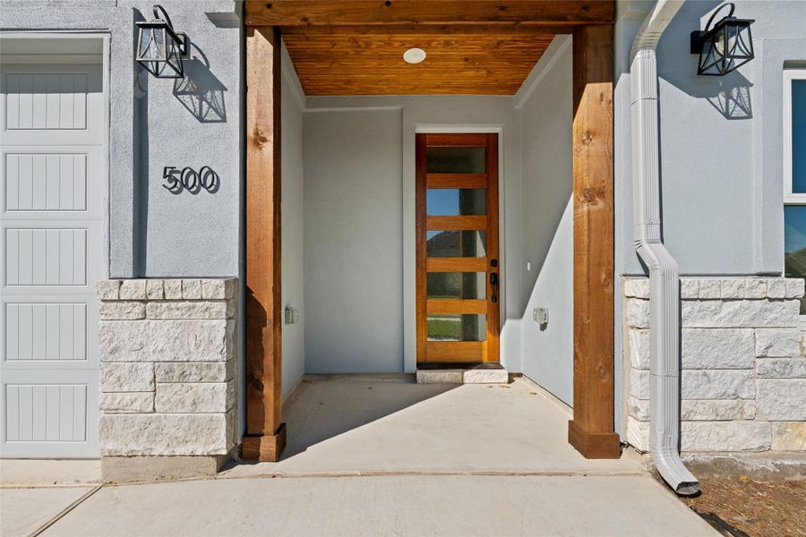 Exterior details and patio area of a home in , Georgetown (Image 3).