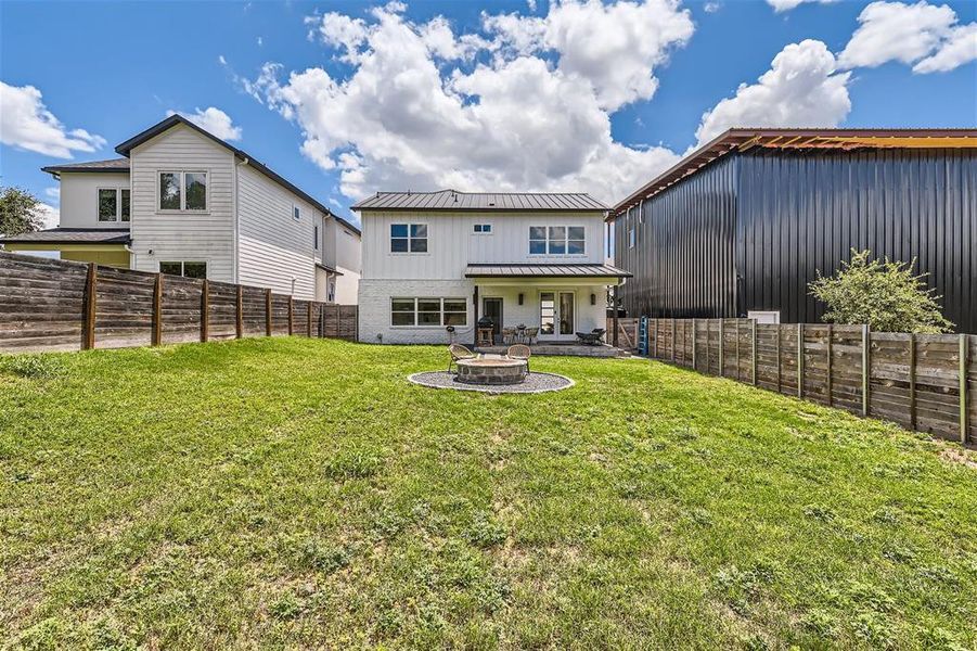 Spacious backyard ready for entertaining!