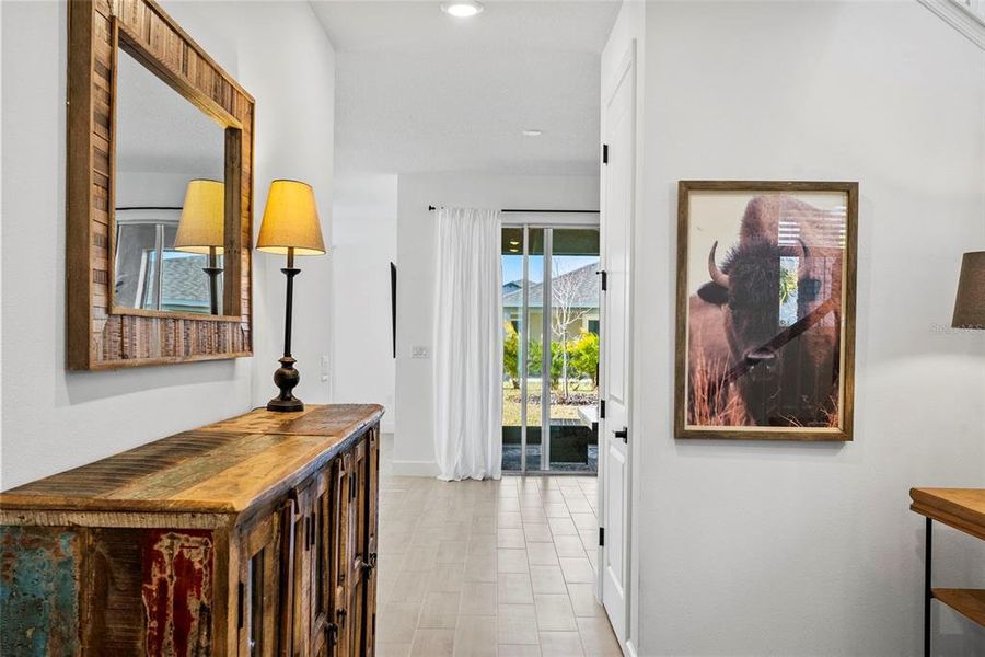 Furnished interior view inside a new home in , Apollo Beach (Image 25).