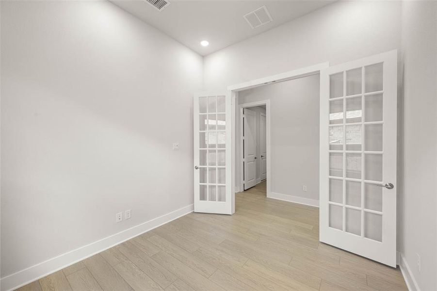 2219 Shady Elm- Study-2 2219 Shady Elm- Study-2