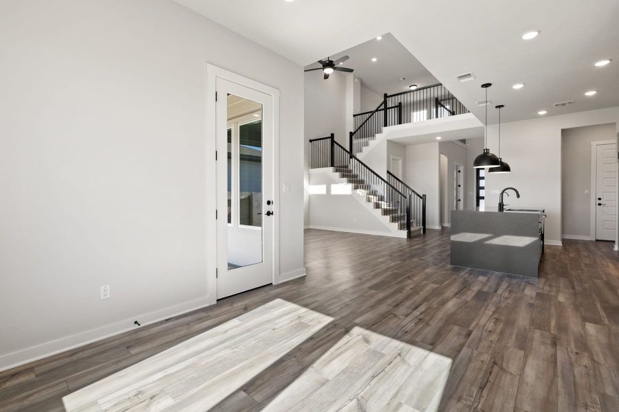 Image 47 of a home in Lagos Reserve.