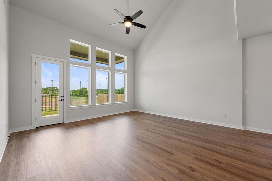 Spacious, unfurnished interior of a new home in Lagos Reserve, Manor (Image 27). Spacious, unfurnished interior of a new home in Lagos Reserve, Manor (Image 27).