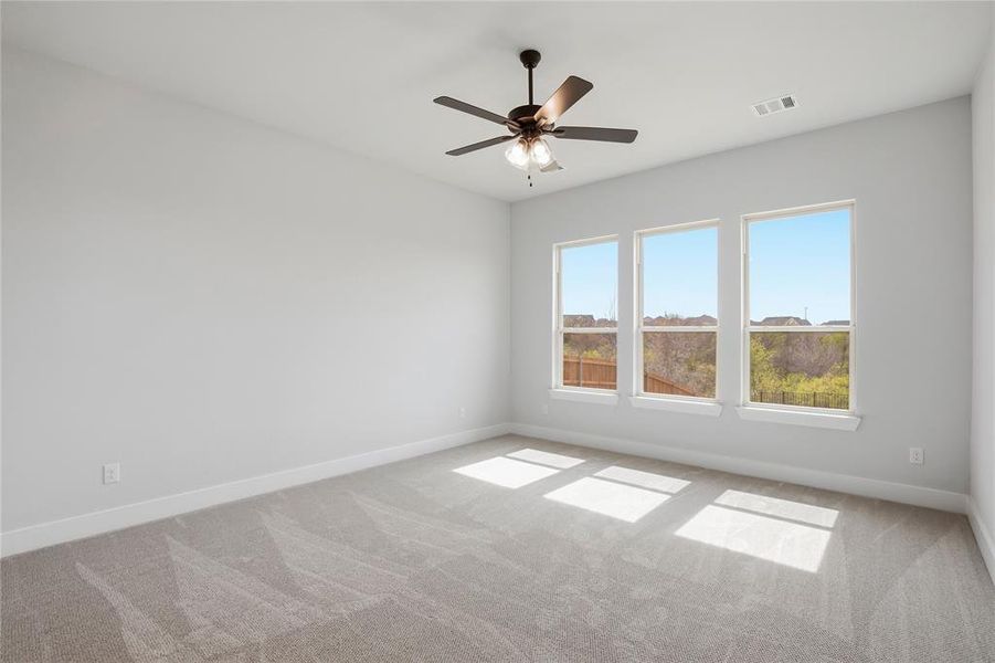 Spacious, unfurnished interior of a new home in Talon Hills, Fort Worth (Image 28).