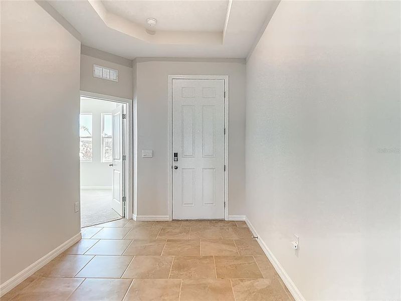 Spacious, unfurnished interior of a new home in Mirada, San Antonio (Image 58).