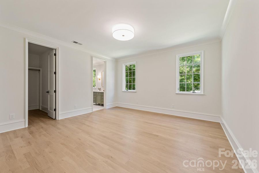 Spacious, unfurnished interior of a new home in , Charlotte (Image 46).