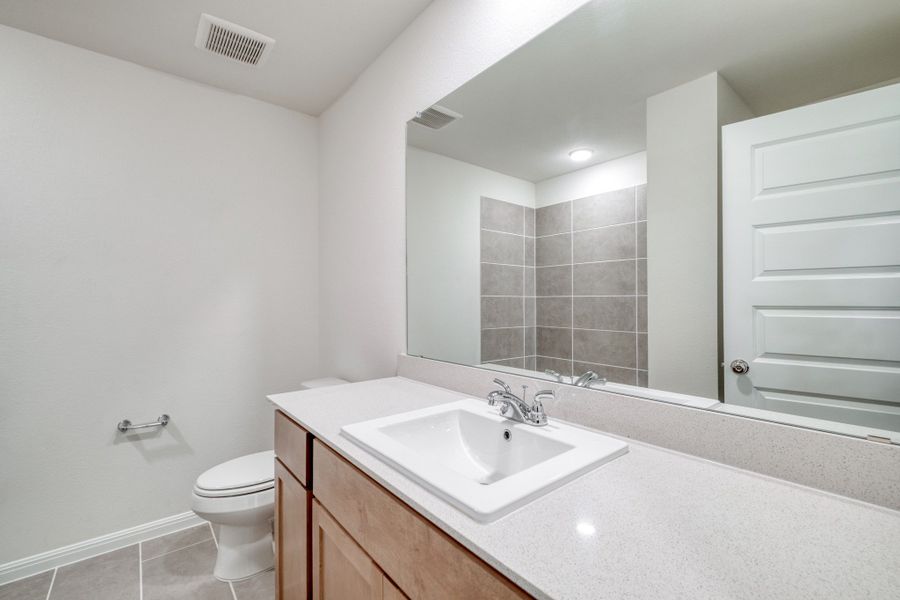 Furnished interior view inside a new home in Trinity Ranch, Elgin (Image 14).