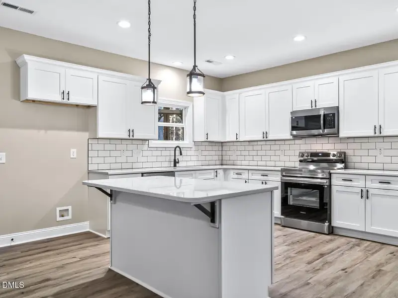 011-1280x960-kitchen