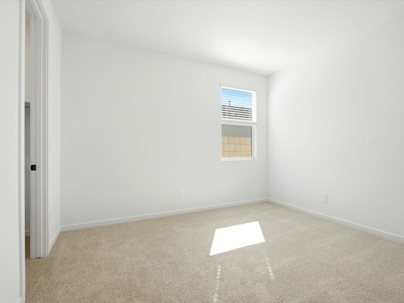 Spacious, unfurnished interior of a new home in Legacy Place, Glendale (Image 24).