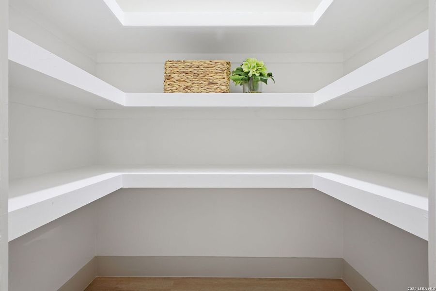 Spacious, unfurnished interior of a new home in , San Antonio (Image 23).