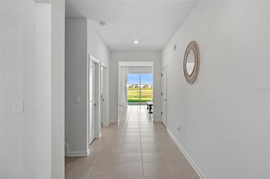 Spacious, unfurnished interior of a new home in Wellness Ridge, Clermont (Image 26).