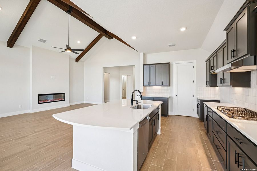 Furnished interior view inside a new home in Meyer Ranch, New Braunfels (Image 17).