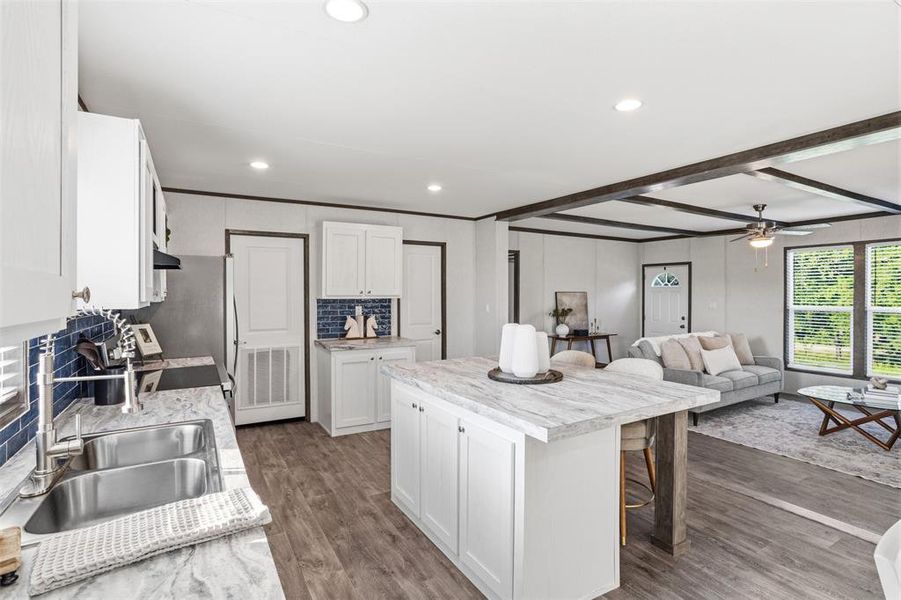 Furnished interior view inside a new home in , Alvarado (Image 15).