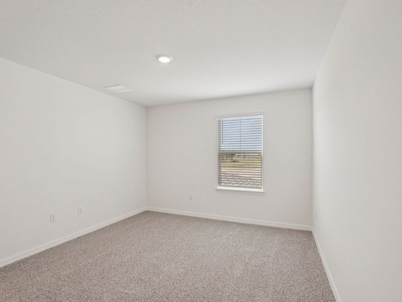 Spacious, unfurnished interior of a new home in Oakfield Trails - Signature Series, Parrish (Image 19). Spacious, unfurnished interior of a new home in Oakfield Trails - Signature Series, Parrish (Image 19).