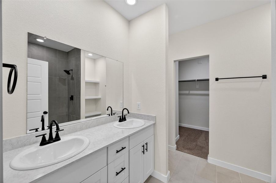 Furnished interior view inside a new home in Chapel Run, Montgomery (Image 5).