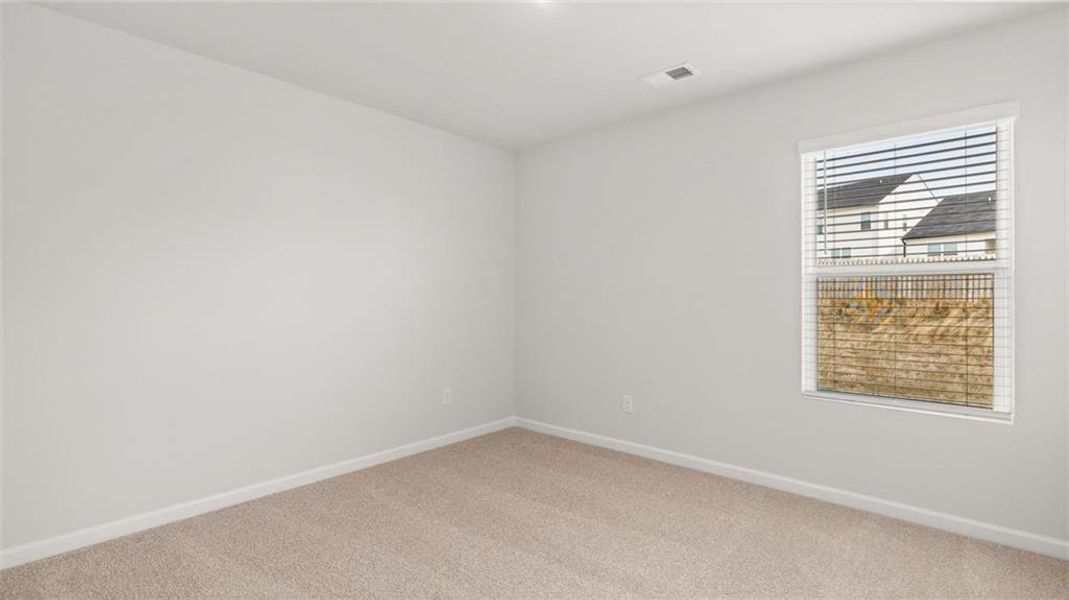 Spacious, unfurnished interior of a new home in Poplar Preserve, Newnan (Image 16).