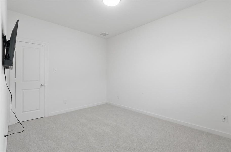 Spacious, unfurnished interior of a new home in Sonoma Verde, McLendon-Chisholm (Image 22).