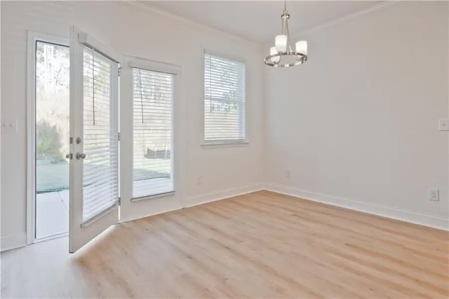 Spacious, unfurnished interior of a new home in Highland Park, Stonecrest (Image 12).