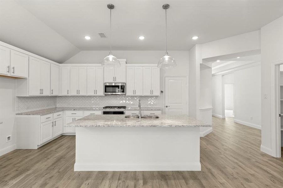 15. 2022 Bracket - Kitchen 15. 2022 Bracket - Kitchen