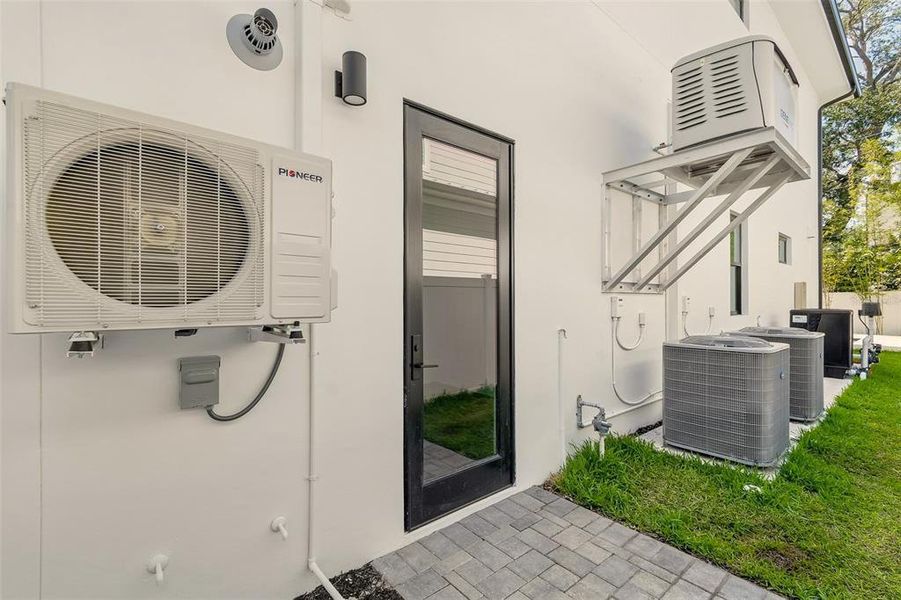 Exterior details and patio area of a home in , Tampa (Image 32).