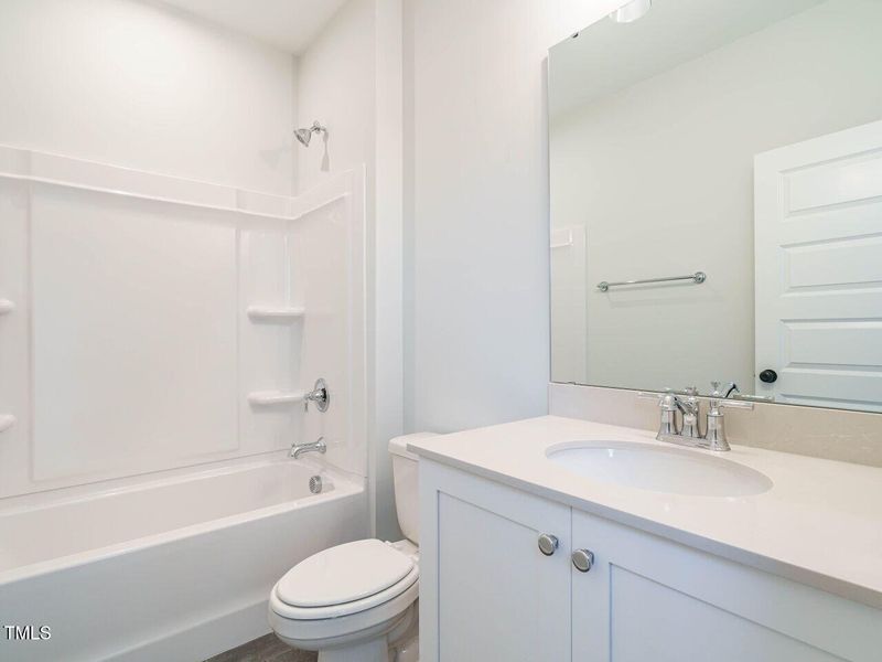 027-1280x960-bathroom