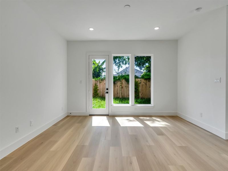 Spacious, unfurnished interior of a new home in , Houston (Image 40).