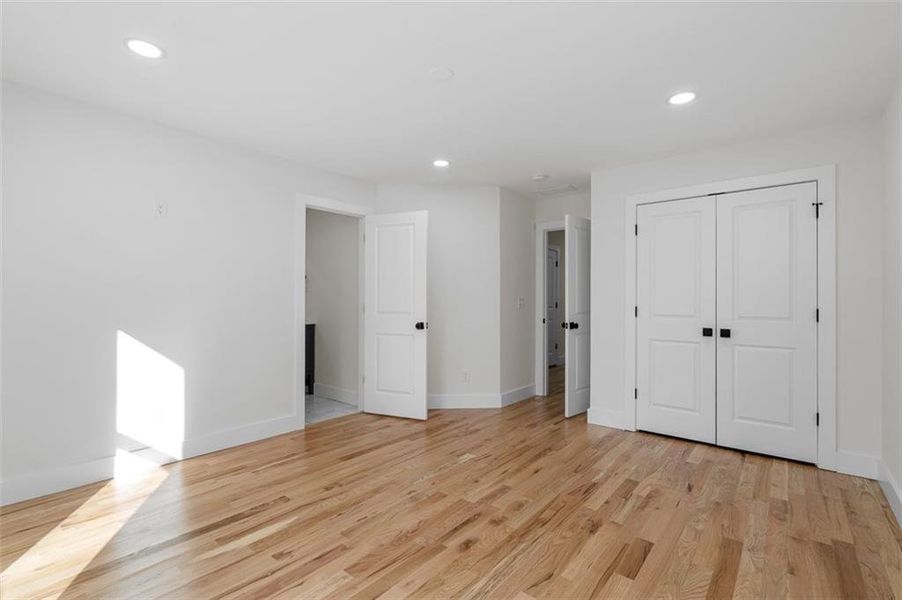 Spacious, unfurnished interior of a new home in , Snellville (Image 23).