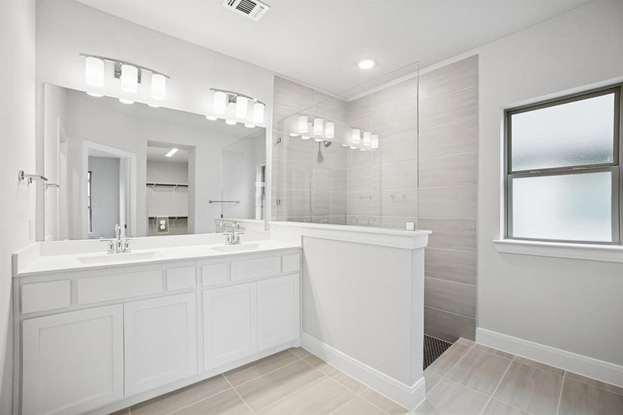 Furnished interior view inside a new home in Creekshaw – Gardens, Royse City (Image 9). Furnished interior view inside a new home in Creekshaw – Gardens, Royse City (Image 9).