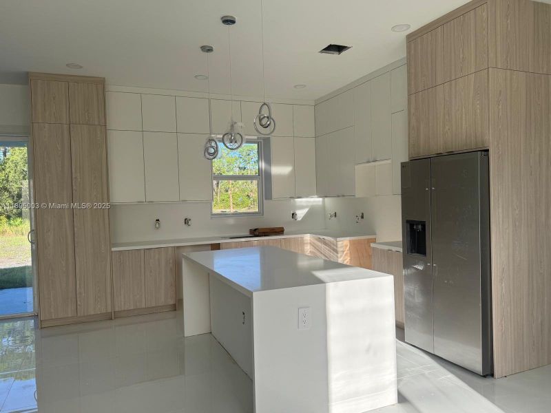 Furnished interior view inside a new home in , Lehigh Acres (Image 5).