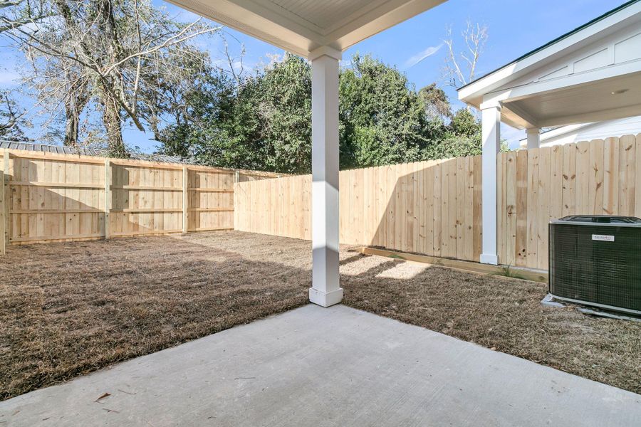 Exterior details and patio area of a home in , North Charleston (Image 4).