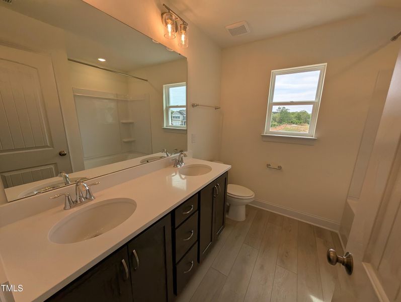 PXL_20250406_194056263