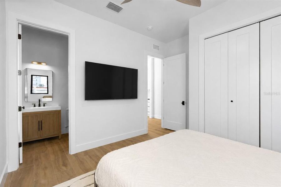 Furnished interior view inside a new home in , Bradenton (Image 30).
