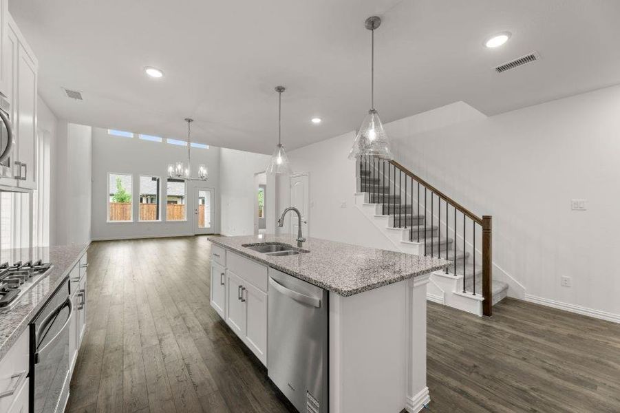 15. 2228 Aspen Chase - Kitchen (3)