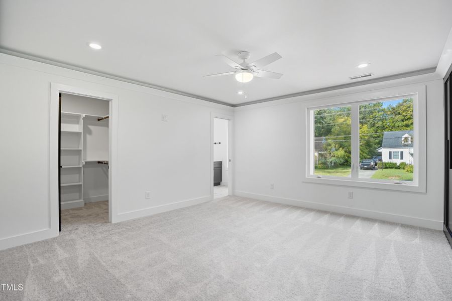 304 King Charles Unit 2-79 304 King Charles Unit 2-79