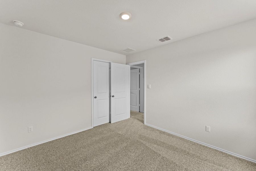 Spacious, unfurnished interior of a new home in Bollinger, Maxwell (Image 34).