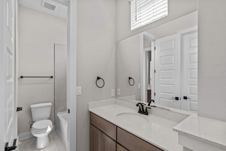 Furnished interior view inside a new home in Sienna Lakes, San Antonio (Image 14).