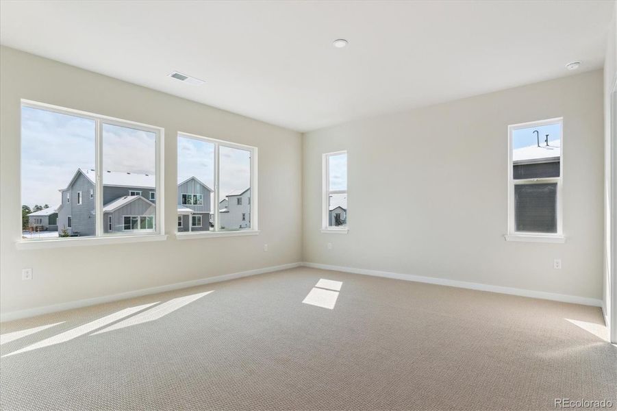 Spacious, unfurnished interior of a new home in Trails at Smoky Hill, Parker (Image 21).