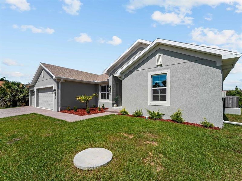 Image 73 of a home in Port Charlotte.
