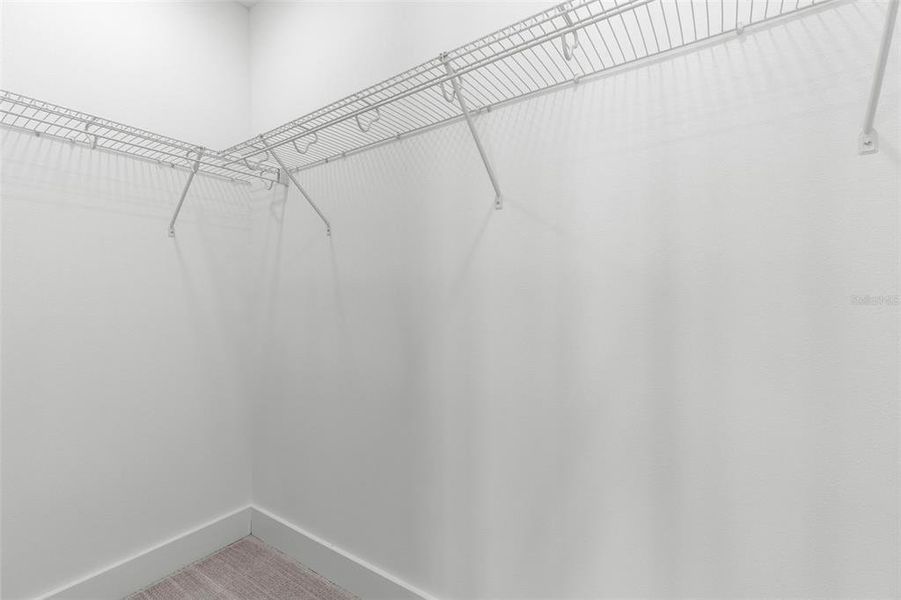 Spacious, unfurnished interior of a new home in , Tampa (Image 21).