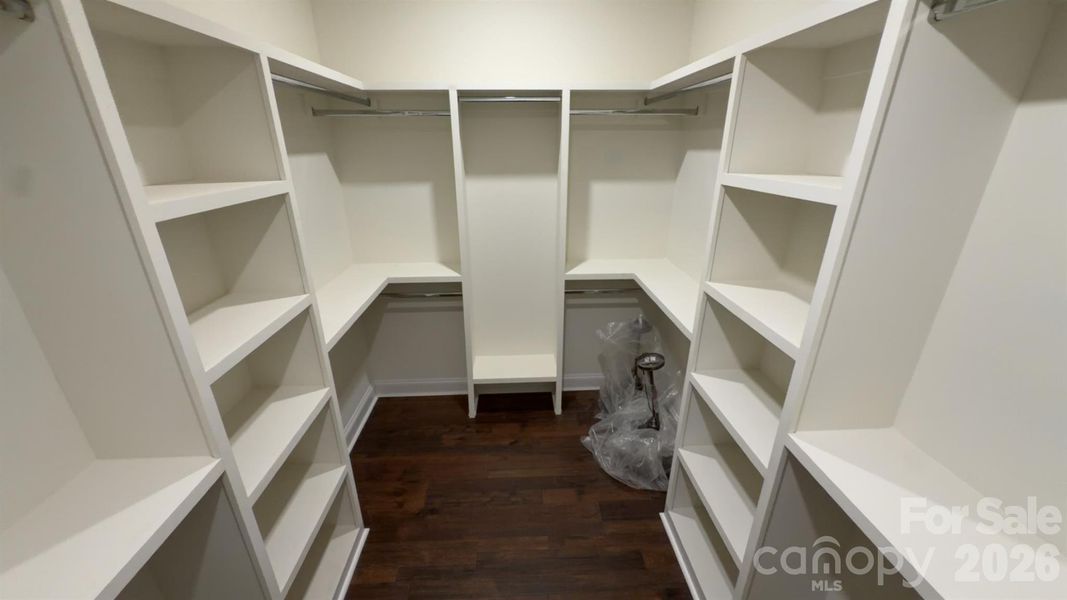 Image 9 of a home in .