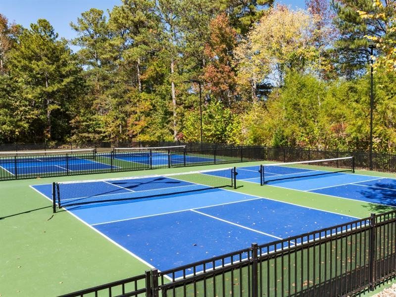 Community amenities in Hamptons at Riverwood South, Dallas (Image 46).