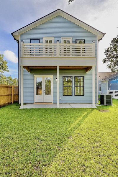 Exterior details and patio area of a home in , North Charleston (Image 25).