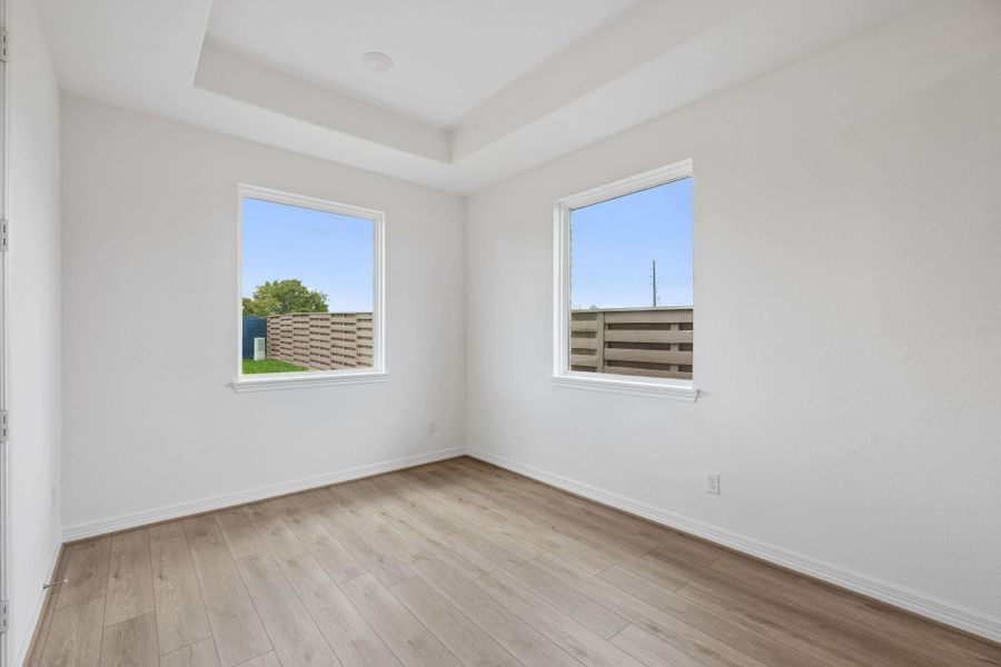 Spacious, unfurnished interior of a new home in Austin Point, Richmond (Image 22).
