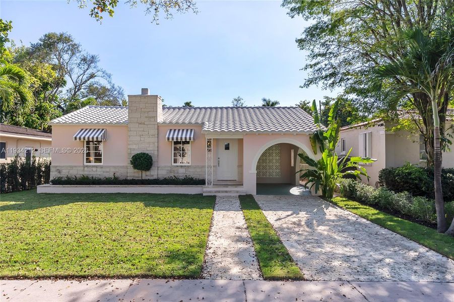 Community amenities in , Coral Gables (Image 27). Community amenities in , Coral Gables (Image 27).