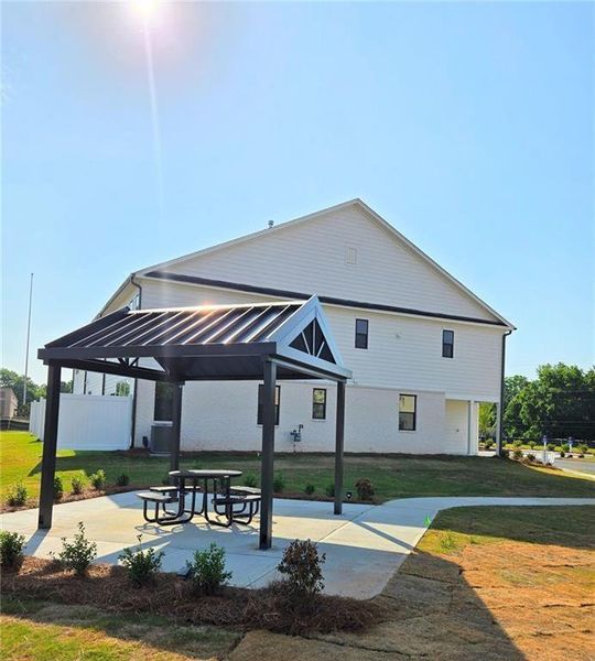 Community amenities in Magnolia Square, Austell (Image 18).