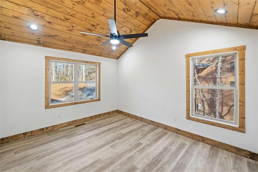 Spacious, unfurnished interior of a new home in , Ellijay (Image 22).