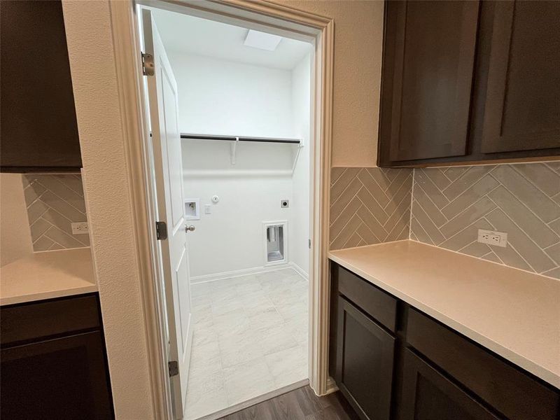 Furnished interior view inside a new home in Wellspring, Round Rock (Image 10).