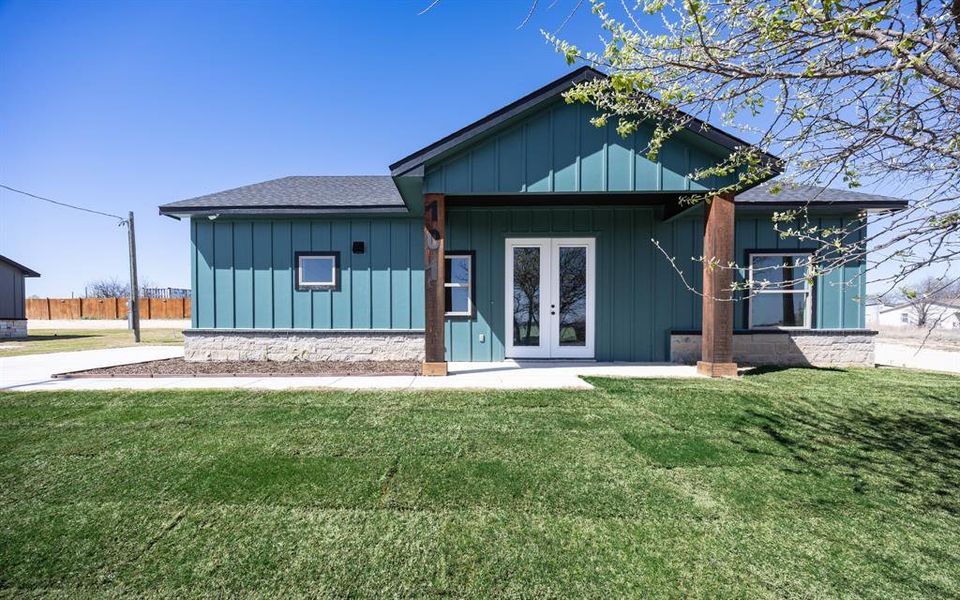 Exterior details and patio area of a home in , Azle (Image 21).
